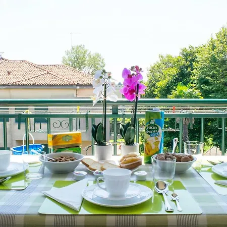 아파트 Mirella Fine Living *